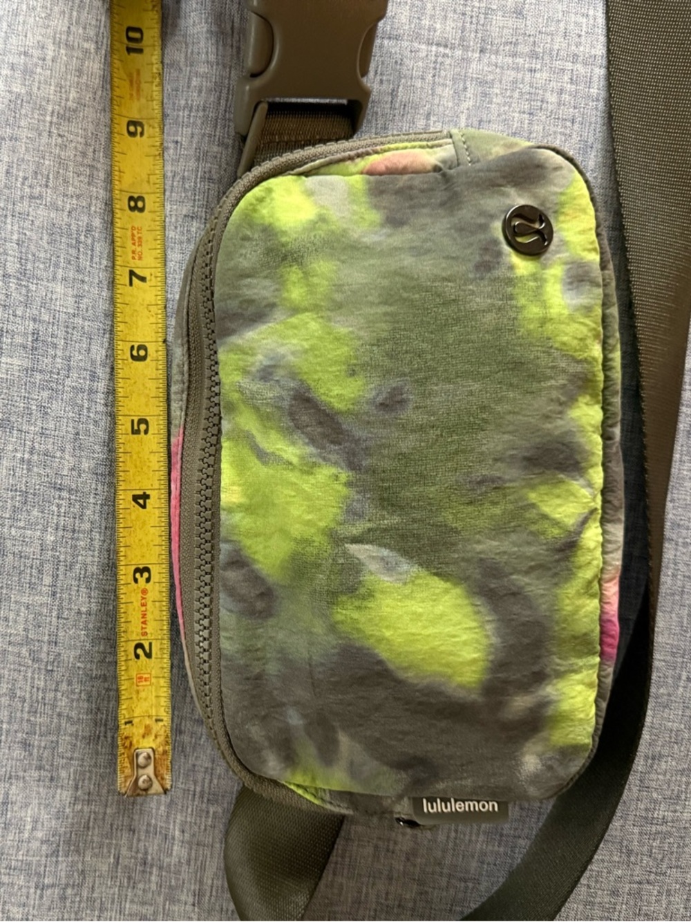 lululemon space- dyed Sling Belt Bag